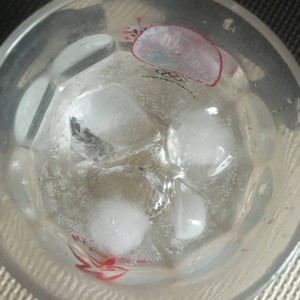 トゥルシー ホーリーバジル の炭酸水 レシピ 作り方 By サニヤスイーヨー 楽天レシピ トゥルシー ホーリーバジル の炭酸水 レシピ 作り方 By サニヤスイーヨー 楽天レシピ